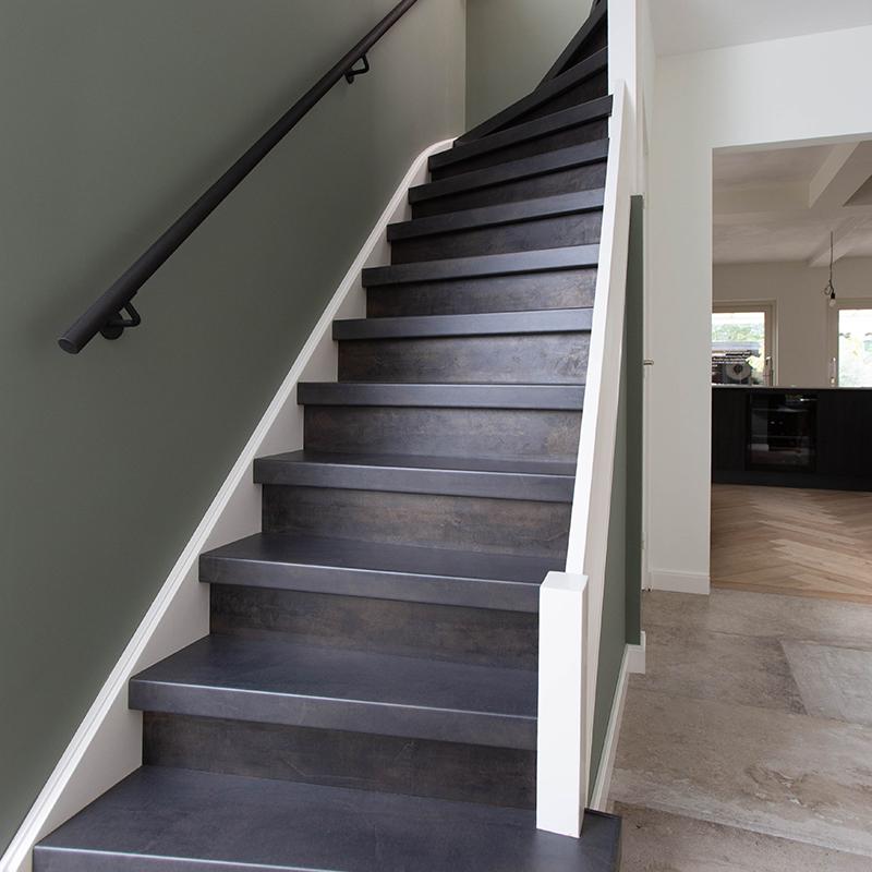 voorzijde trap trapkleur Buffalo Jacket