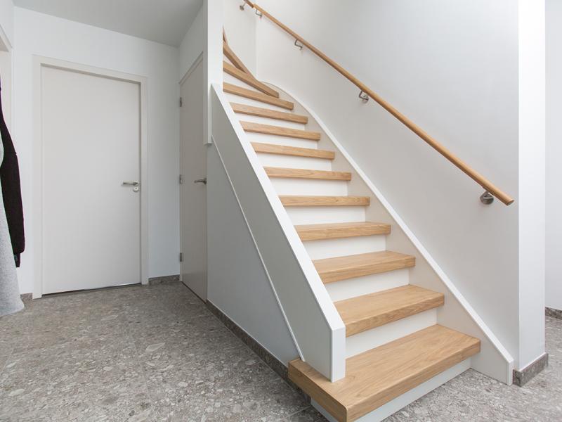 dichte trap houtlook