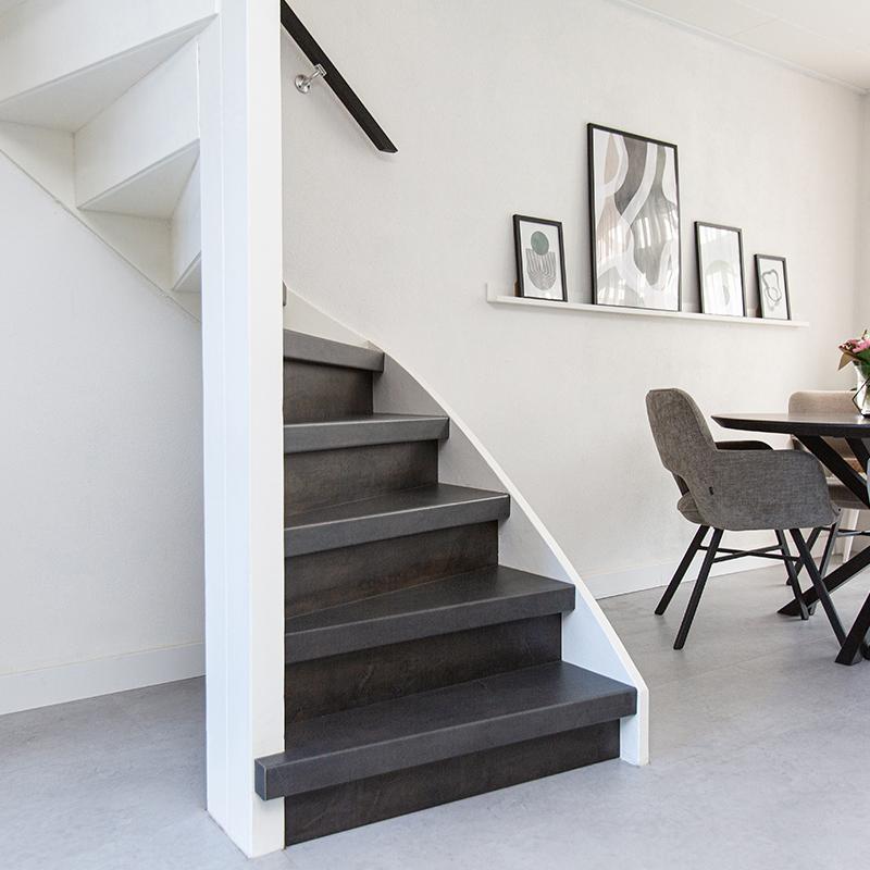 Buffalo Jacket trapkleur in een woonkamer