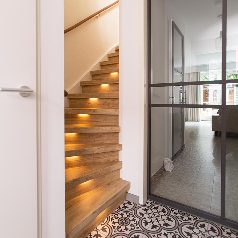 sunset beach trapkleur met verlichting
